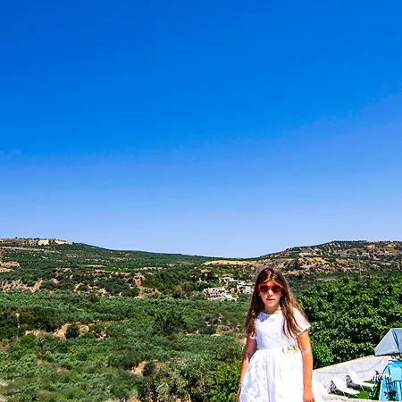 Olive Tree With Private Pool & Jacuzzi Villa *