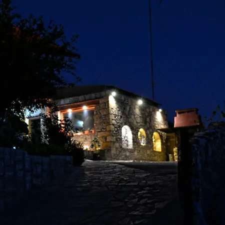 Olive Tree With Private Pool & Jacuzzi