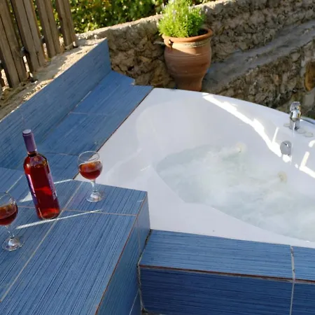 Villa Olive Tree With Private Pool & Jacuzzi *